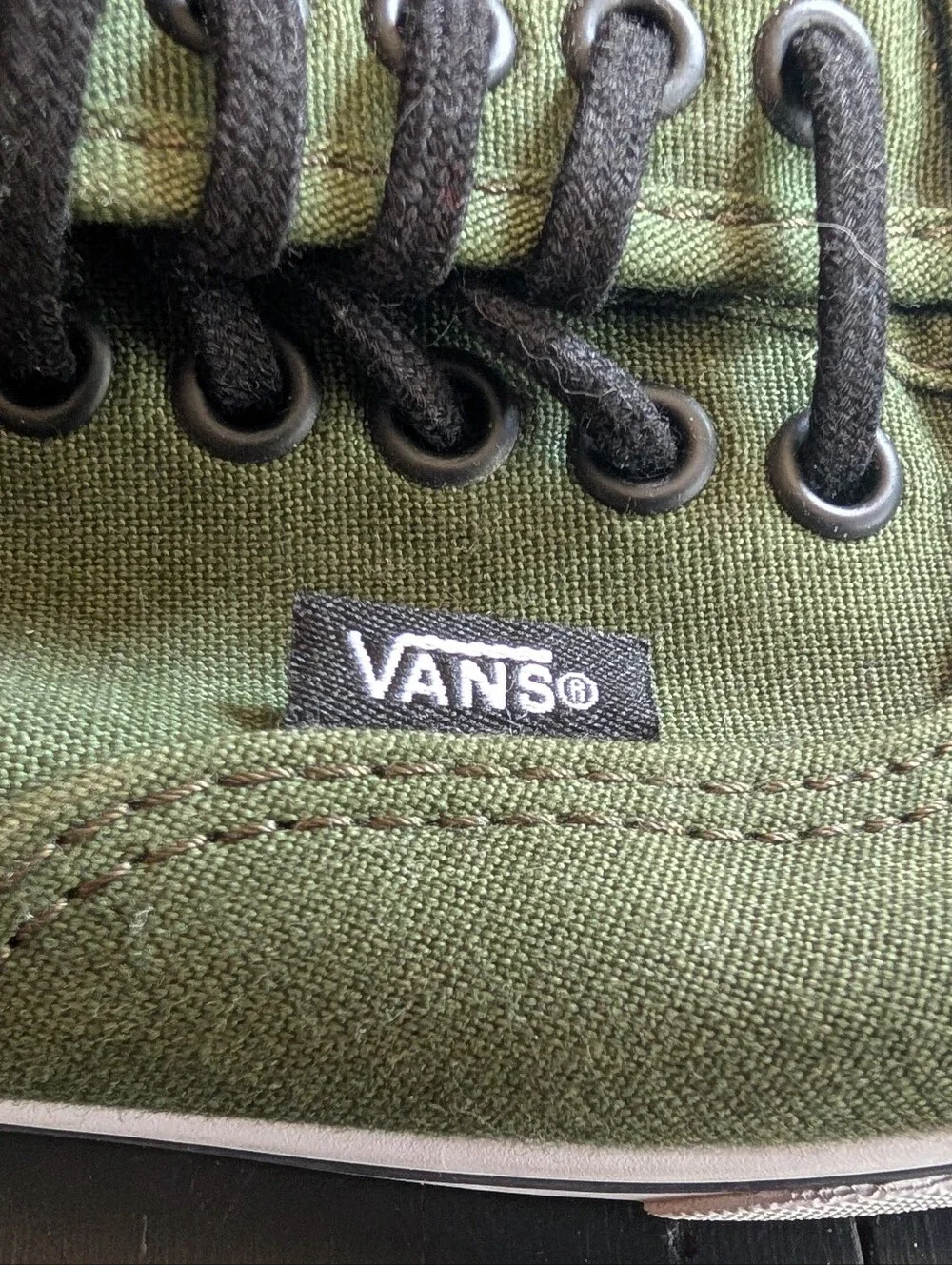 VANS Olive Green Skater Shoes Lace Up Low Top Sneakers 6M 7.5W Authentic Lo Pro